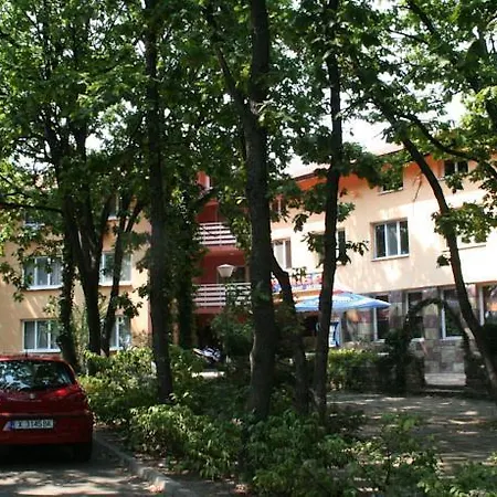 Druzhba Hotel 2*